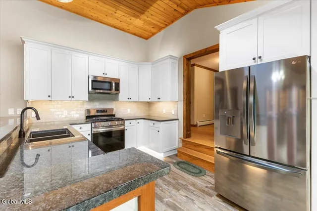 $1,190,000 | 61 Palmer Drive, Queensbury, NY 12804