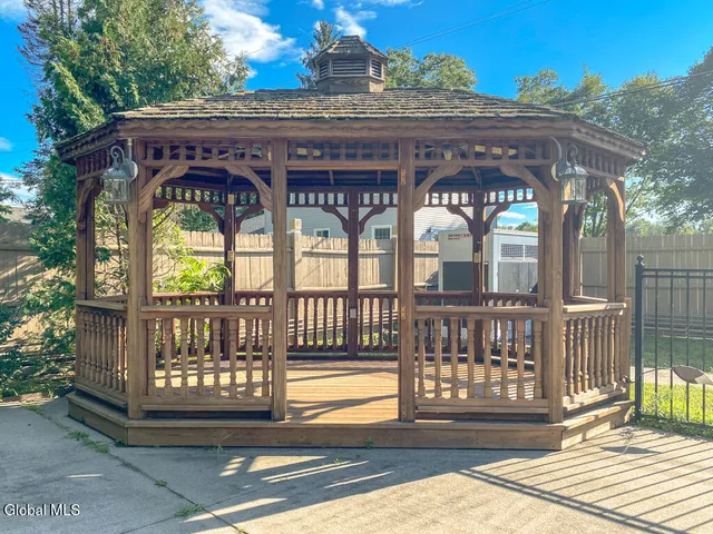 $1,190,000 | 61 Palmer Drive, Queensbury, NY 12804