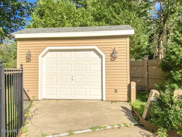 $1,190,000 | 61 Palmer Drive, Queensbury, NY 12804