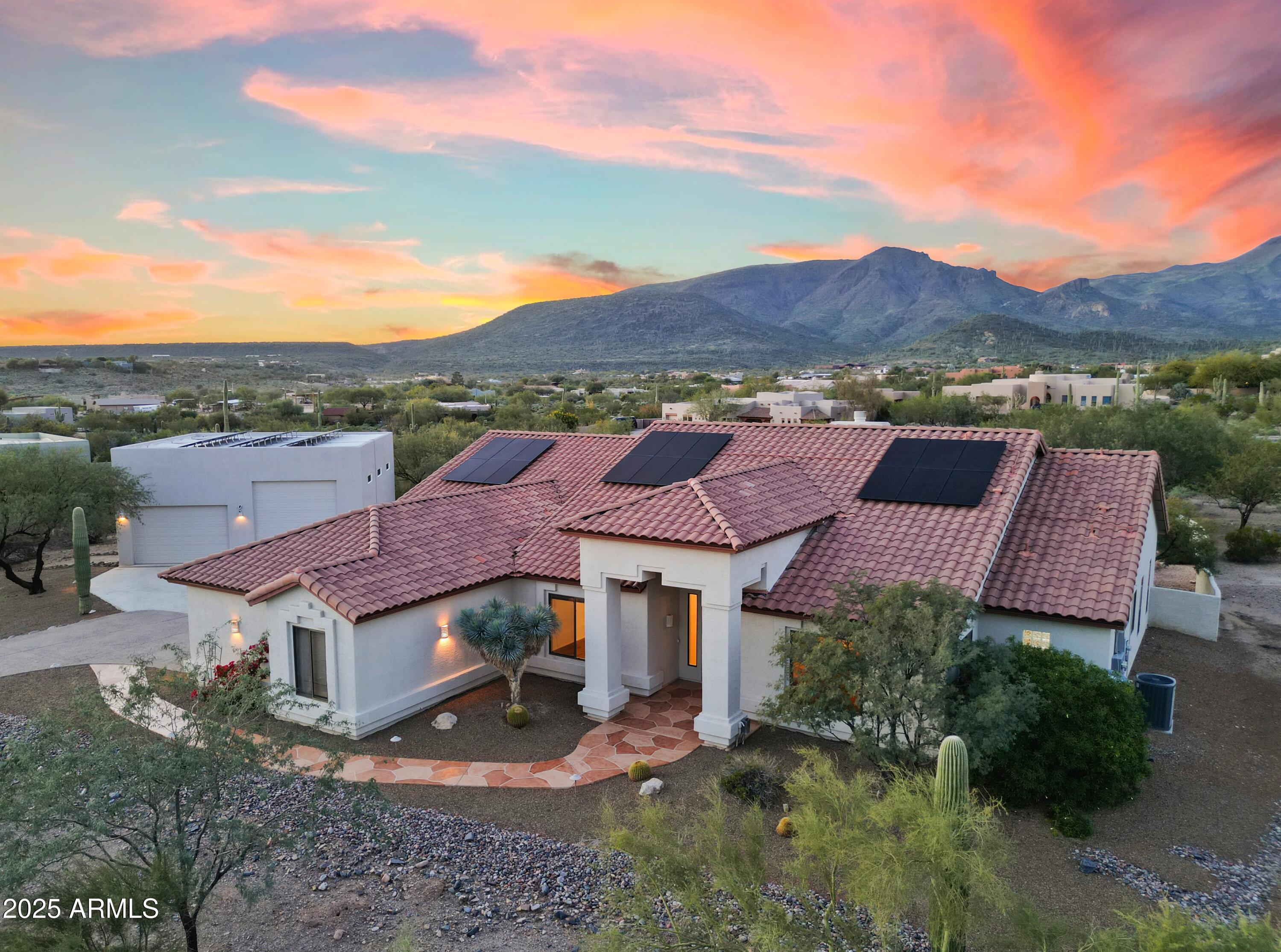 5894 East Hidden Springs Road Cave Creek, AZ 85331 - Photo 3 of 36 5892 E Hidden Springs1