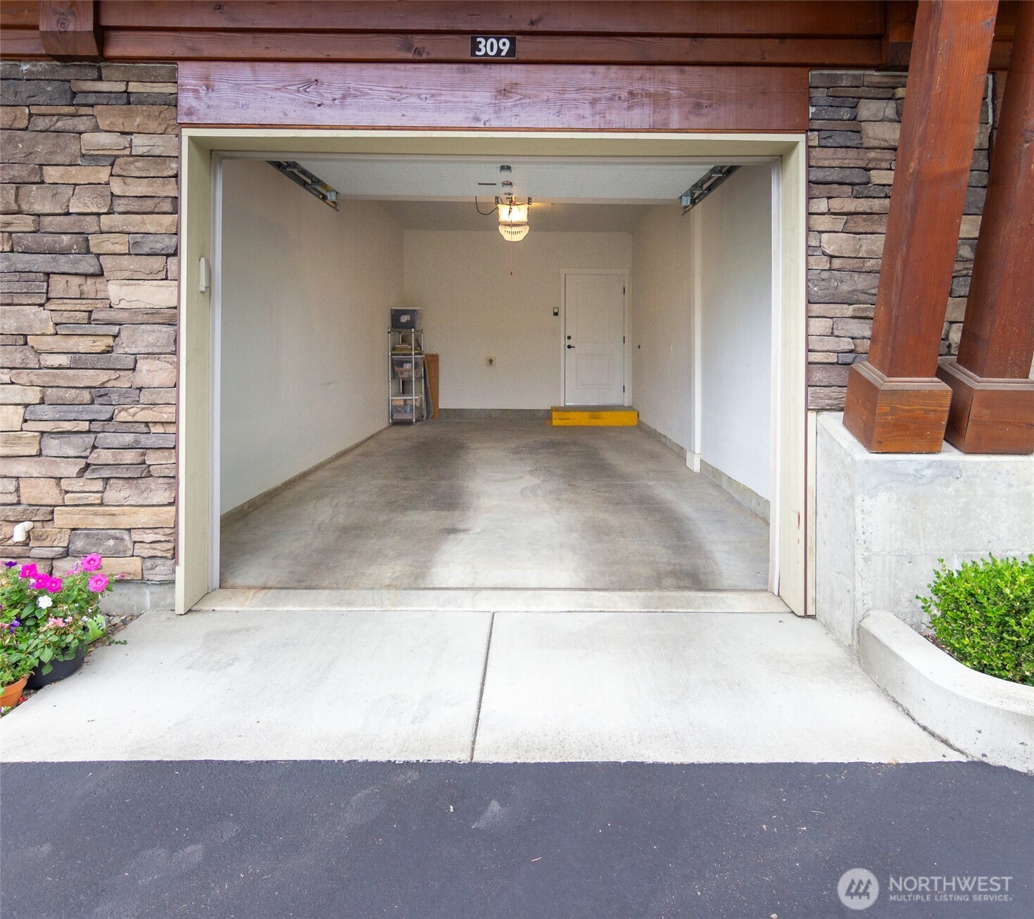 8780 Depot Road, Unit 309 Lynden, WA 98264 - Photo 16 of 21