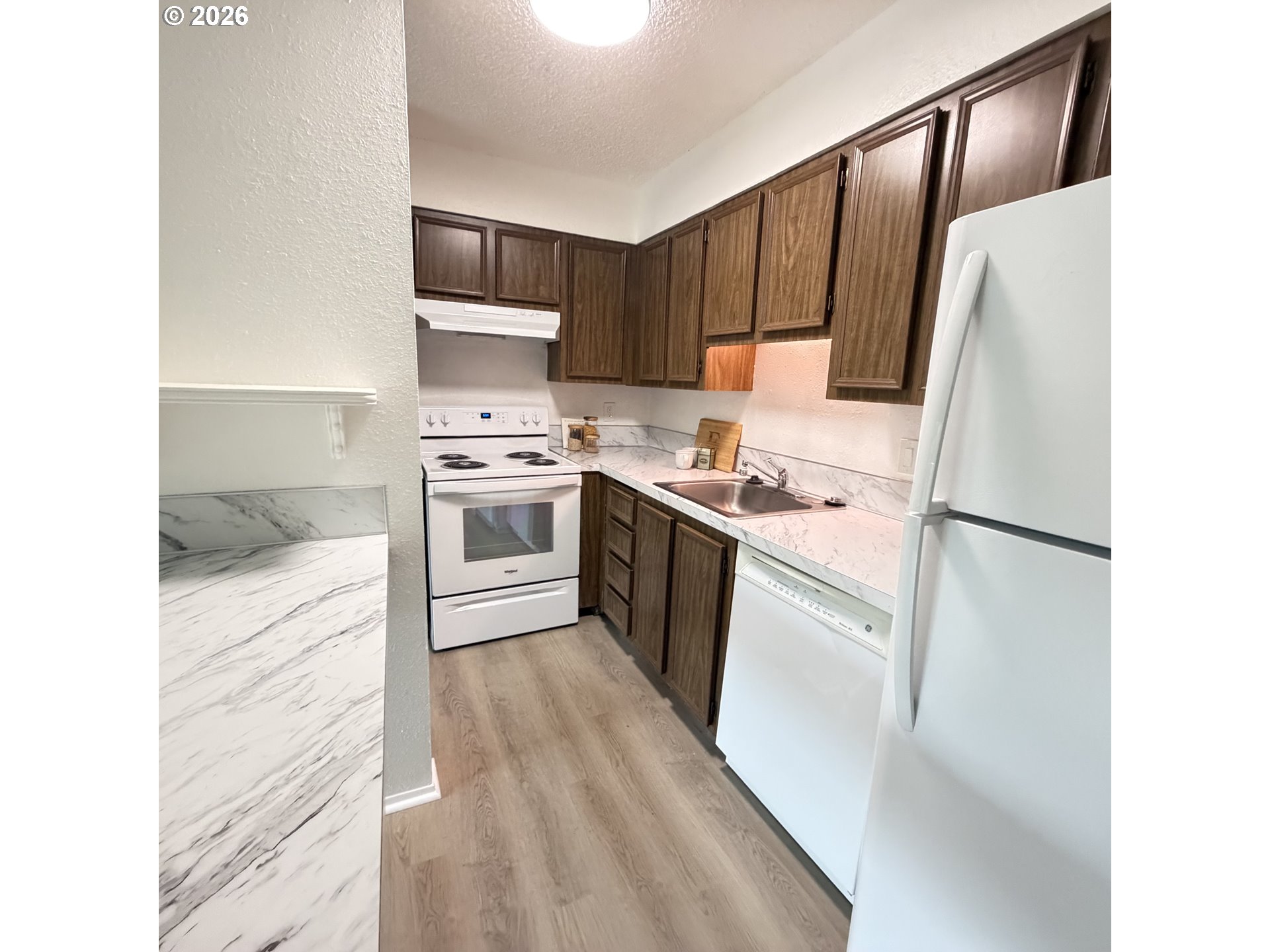 11040 Southwest Greenburg Road, Unit 206 Portland, OR 97223 - Photo 10 of 22 Kitchen