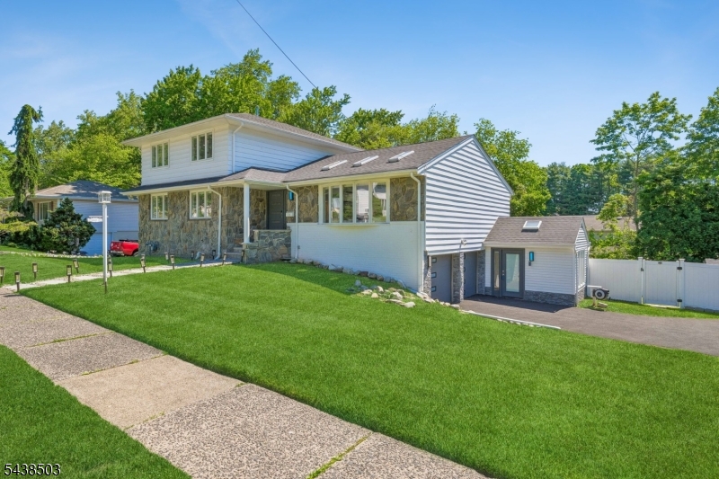 13 Munsey Road Emerson, NJ 07630 - Photo 2 of 48