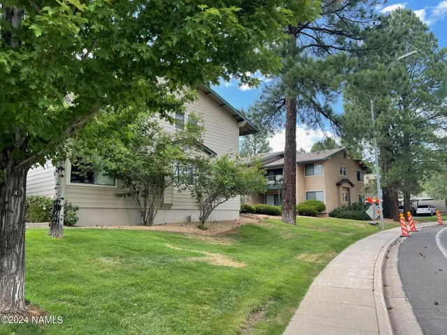 $319,000 | 3200 South Litzler Drive, Unit 8134, Flagstaff, AZ 86005