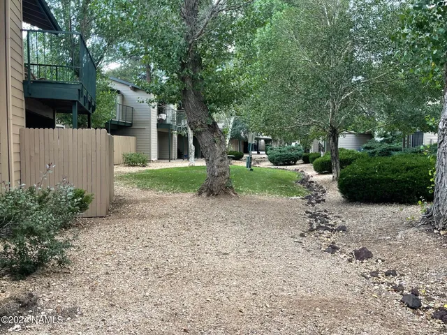 $322,000 | 3200 South Litzler Drive, Unit 8, Flagstaff, AZ 86005