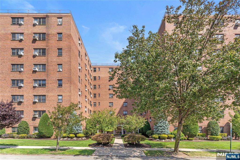 208 Anderson Street, Unit S2A Hackensack, NJ 07601 - Photo 22 of 23 a view of a tall building