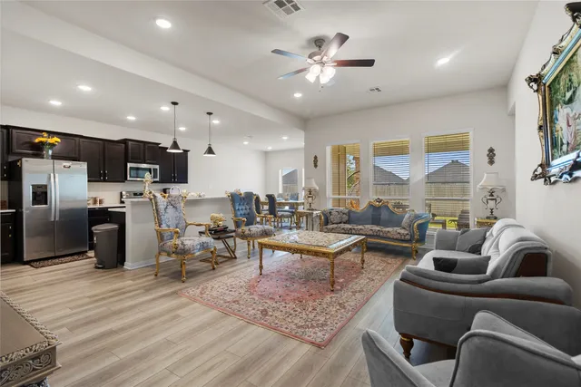 $349,900 | 1967 Lili Cove, Bryan, TX 77807