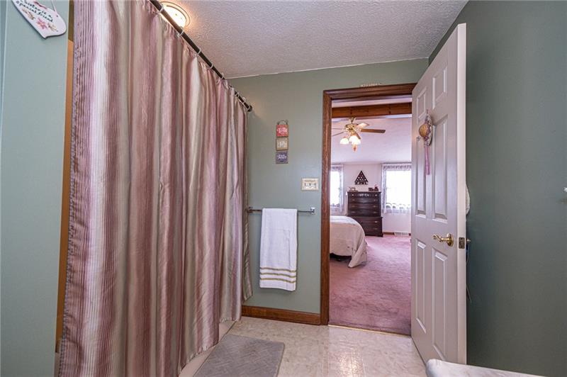 37 Quail Hill Road Pittsburgh, PA 15214 - Photo 17 of 24 MASTER SUITE OFFERS PRIVACY