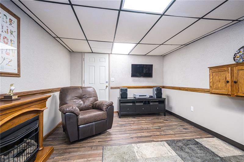 37 Quail Hill Road Pittsburgh, PA 15214 - Photo 18 of 24 SPACIOUS GAMEROOM WITH FIREPLACE