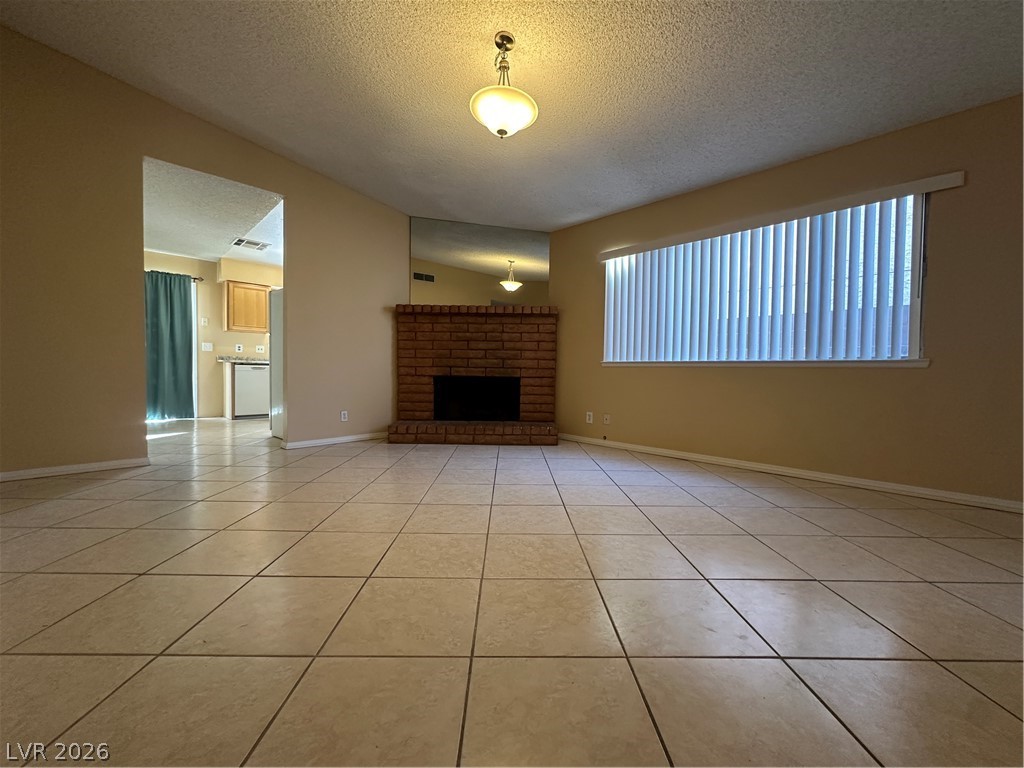 541 Chandler Street Henderson, NV 89014 - Photo 2 of 8