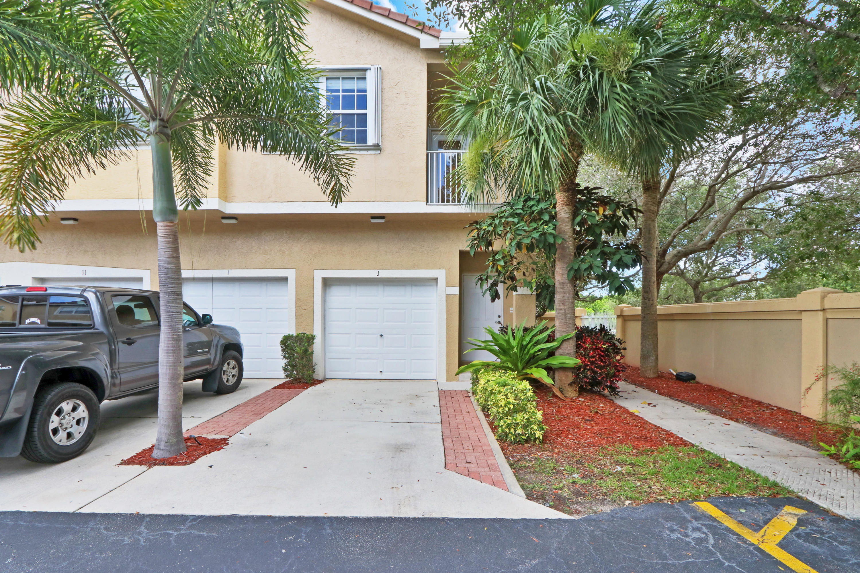 101 Lighthouse Circle, Unit J Tequesta, FL 33469 - Photo 1 of 19 03_Image_3