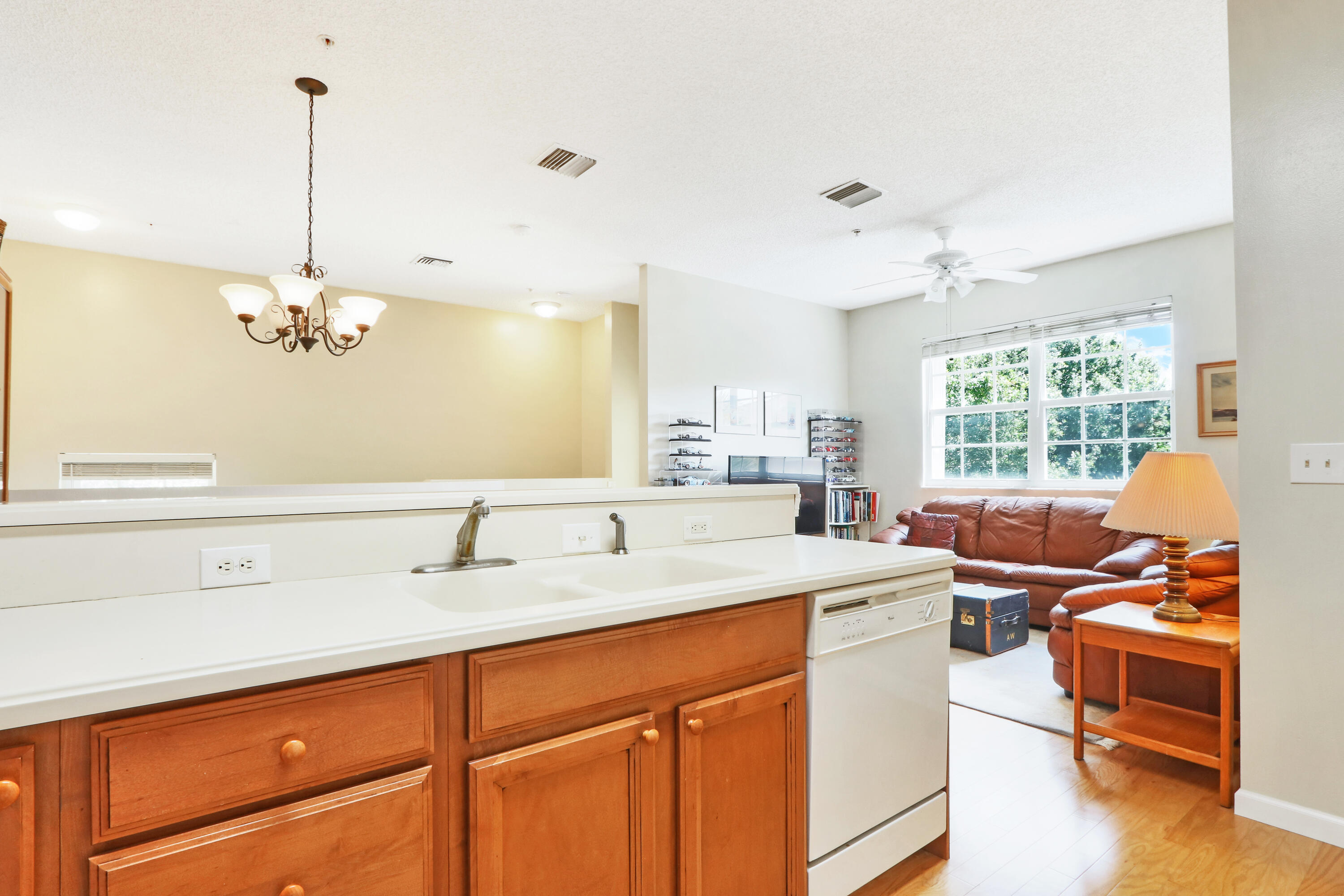 101 Lighthouse Circle, Unit J Tequesta, FL 33469 - Photo 10 of 19 14_Image_14