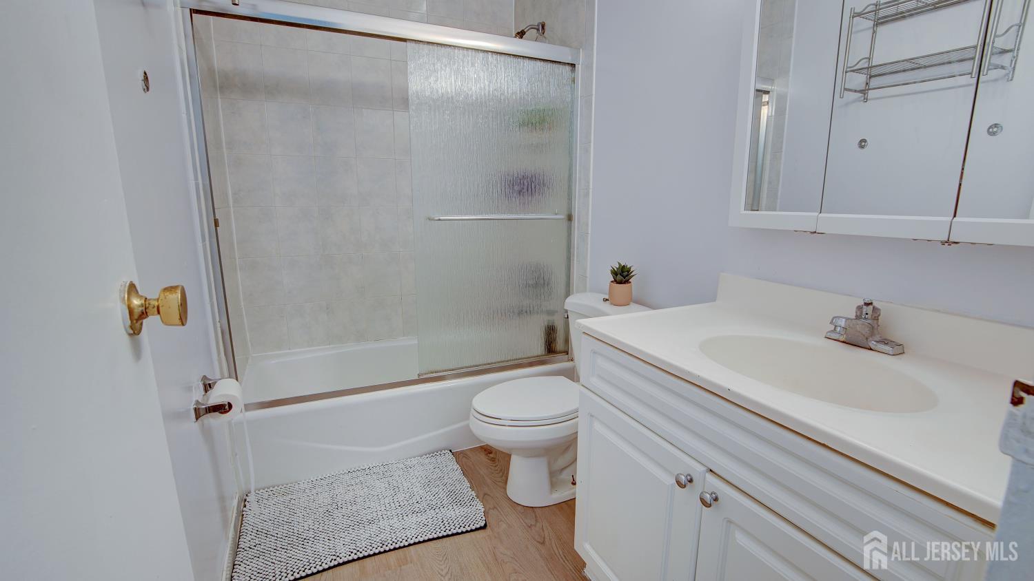 9 Salem Road East Brunswick, NJ 08816 - Photo 16 of 44 Gallery Image 16