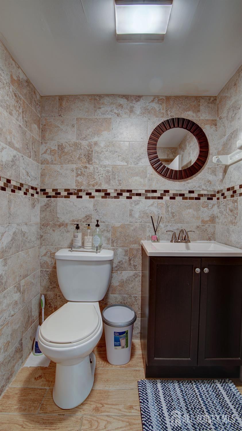 9 Salem Road East Brunswick, NJ 08816 - Photo 34 of 44 Gallery Image 34