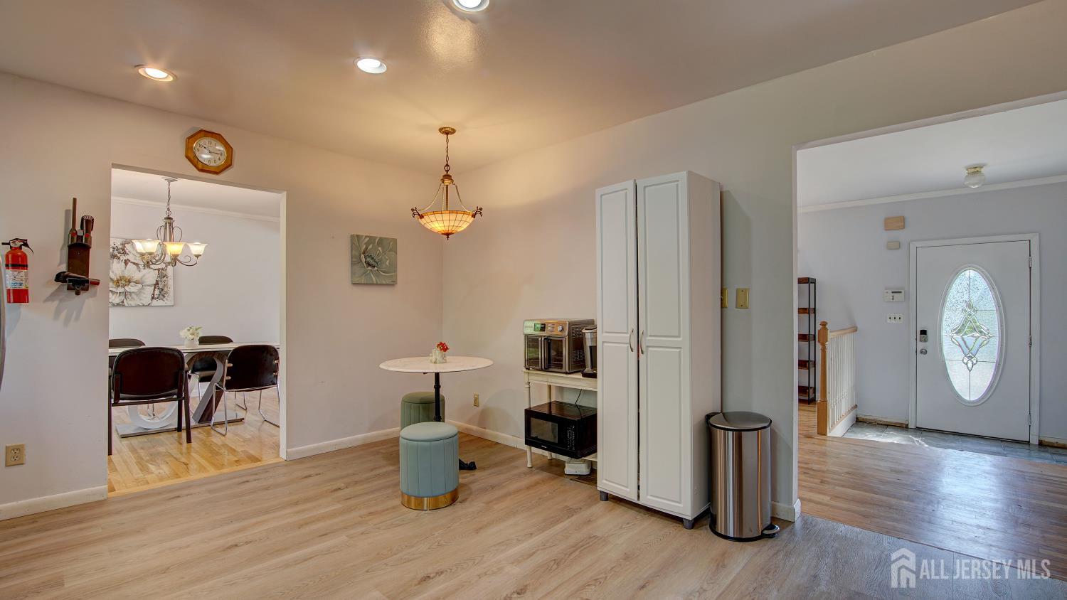 9 Salem Road East Brunswick, NJ 08816 - Photo 8 of 44 Gallery Image 8
