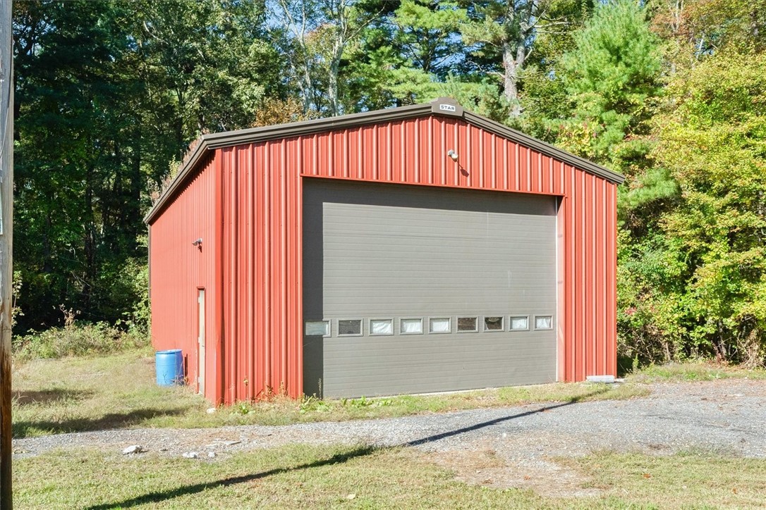 77 Tourtellot Hill Road Glocester, RI 02814 - Photo 4 of 39