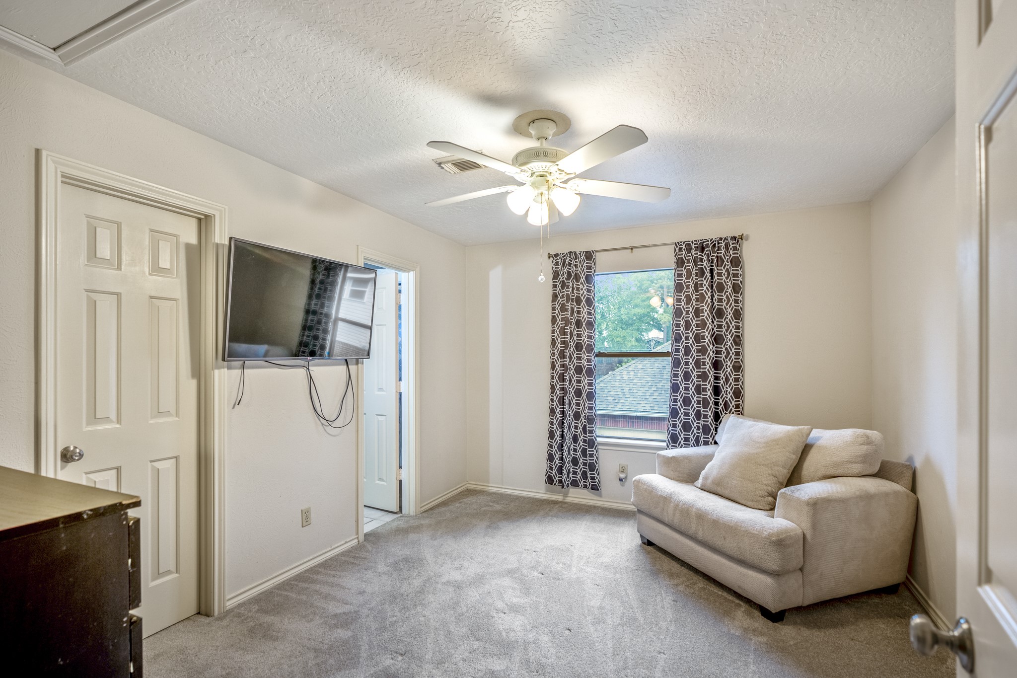 407 Champion Lake Drive Spring, TX 77380 - Photo 24 of 35 secondary bedroom