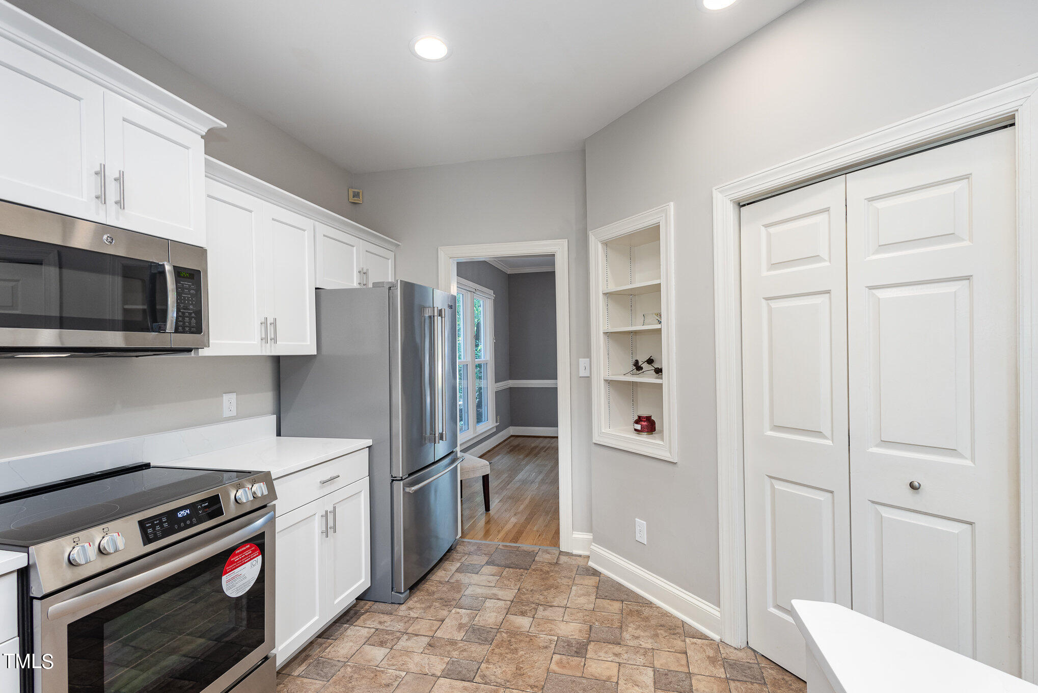 4108 Landfall Court Raleigh, NC 27613 - Photo 10 of 27 Kitchen