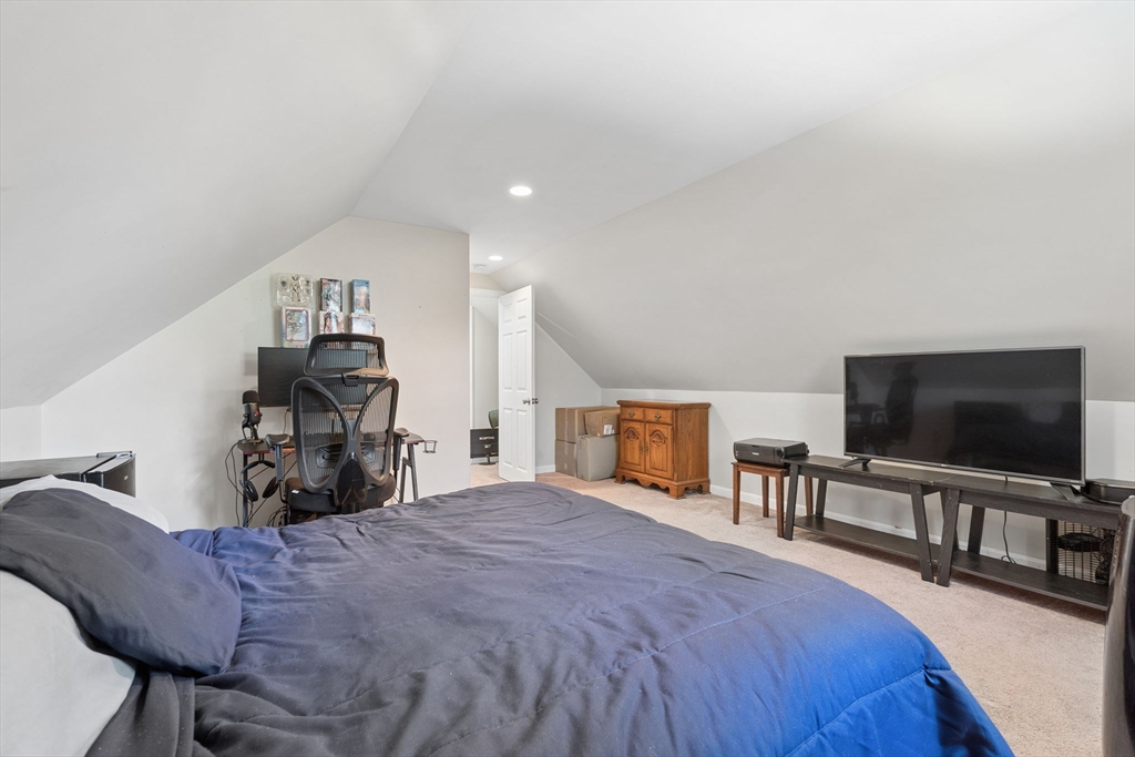 9 Perron Way Lowell, MA 01854 - Photo 26 of 42