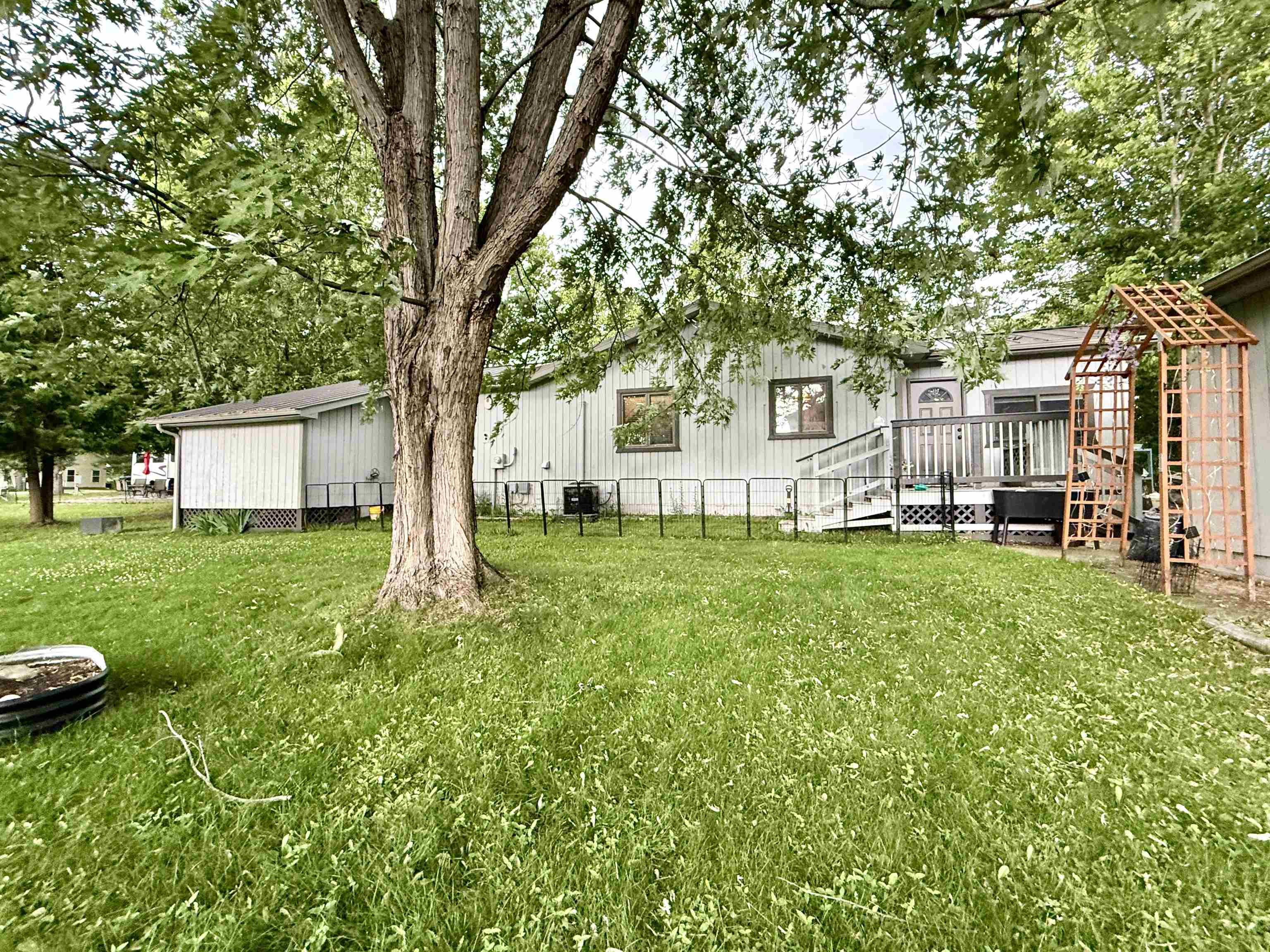 1865 Bye Way Gladwin, MI 48624 - Photo 46 of 58