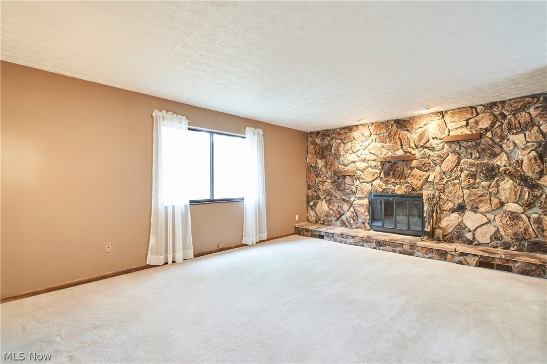 171 Granger Road, Unit 142 Medina, OH 44256 - Photo 2 of 27