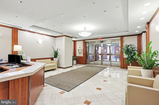 $2,700 | 900 North Stafford Street, Unit 2521, Arlington, VA 22203