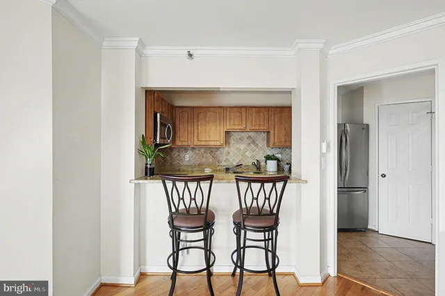 $2,700 | 900 North Stafford Street, Unit 2521, Arlington, VA 22203