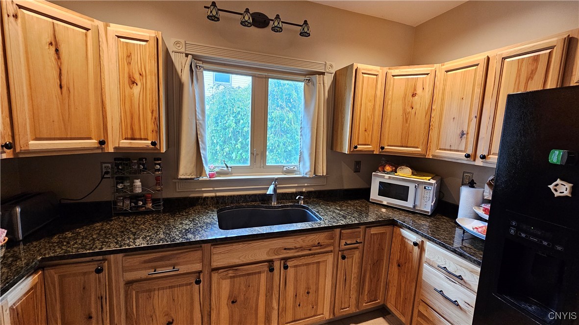 51 Mattie Street Auburn, NY 13021 - Photo 20 of 43