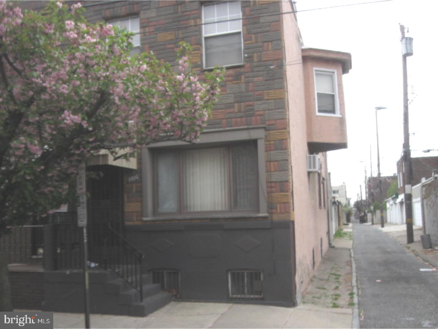 1332 Reed Street Philadelphia, PA 19147 - Photo 3 of 6 Gallery Image 3