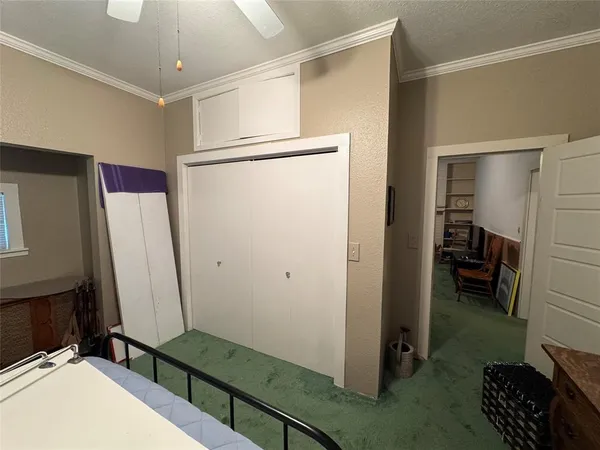 a view of utility room