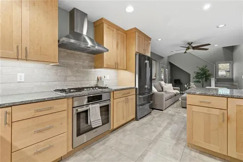 $515,000 | 4633 Terrace Street, Kansas City, MO 64112