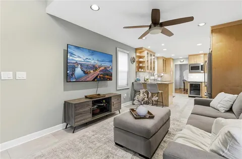 $515,000 | 4633 Terrace Street, Kansas City, MO 64112