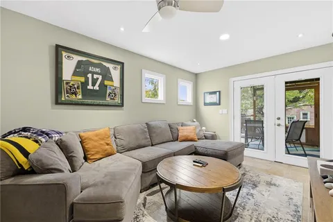 $515,000 | 4633 Terrace Street, Kansas City, MO 64112