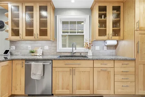 $515,000 | 4633 Terrace Street, Kansas City, MO 64112