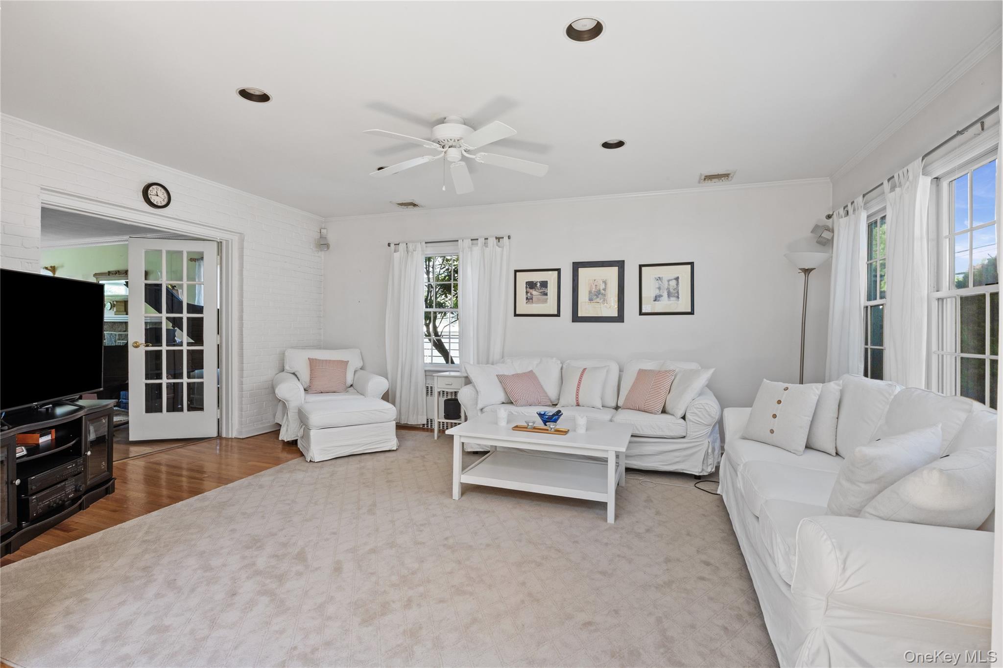 75 Bulson Road Rockville Centre, NY 11570 - Photo 35 of 41