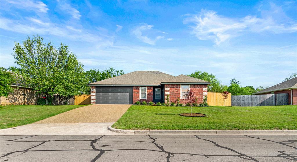2040 Comal Street Waco, TX 76708 - Photo 1 of 39