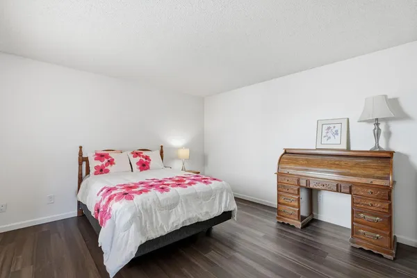 $2,300 | 650 South Arrowwood Way, Mesa, AZ 85208