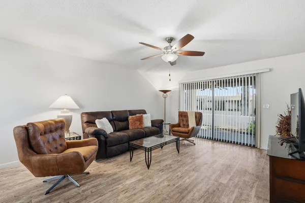 $2,300 | 650 South Arrowwood Way, Mesa, AZ 85208