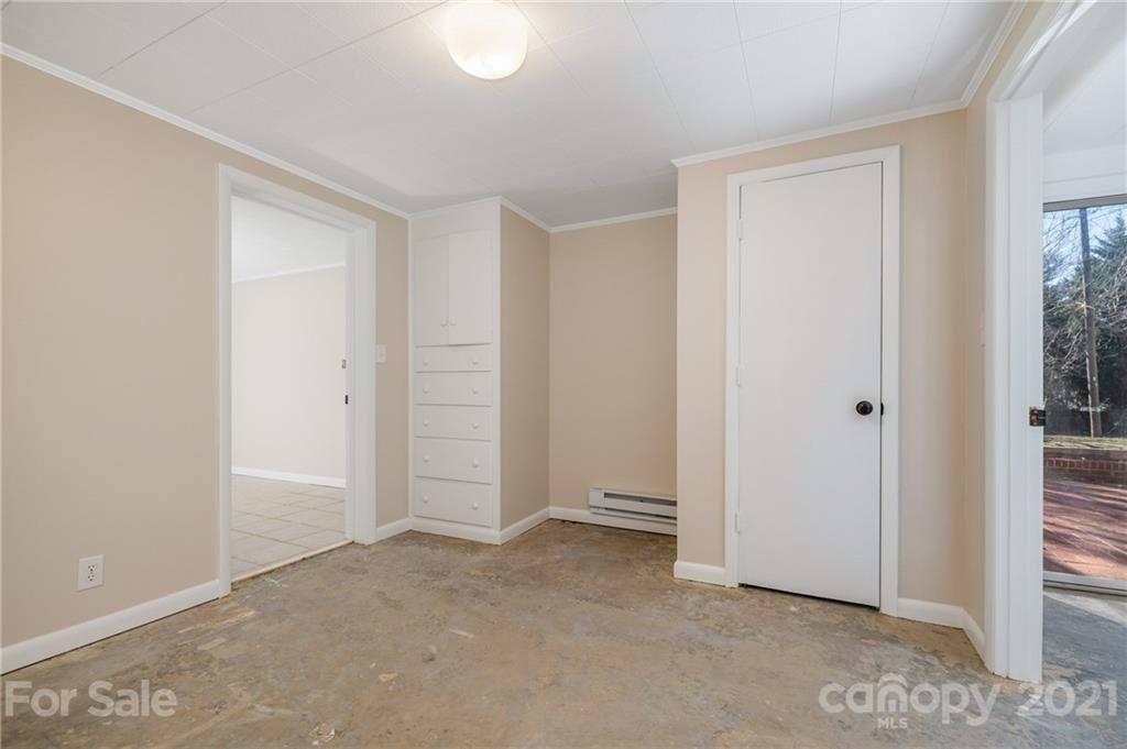 285 Tanner Street Rutherfordton, NC 28139 - Photo 23 of 39 a view of an empty room