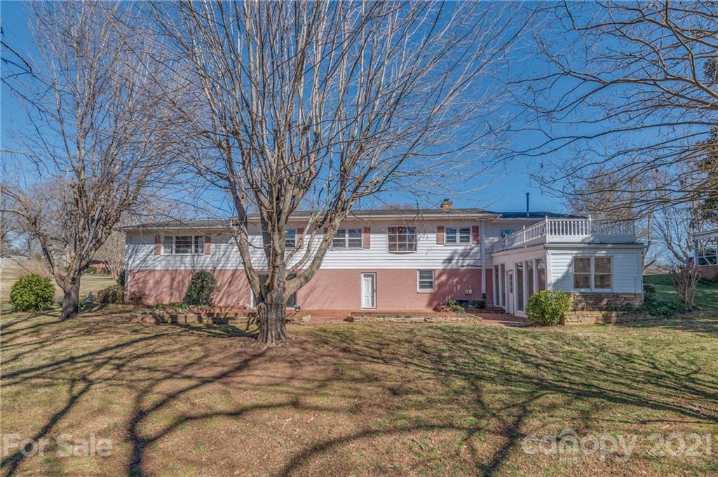 285 Tanner Street Rutherfordton, NC 28139 - Photo 39 of 39 a front view of a house with a yard