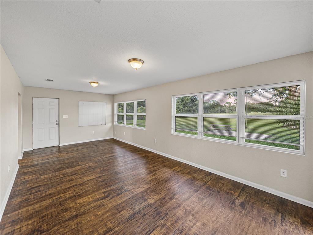 1015 Sutton Road Lakeland, FL 33810 - Photo 16 of 52 Gallery Image 16