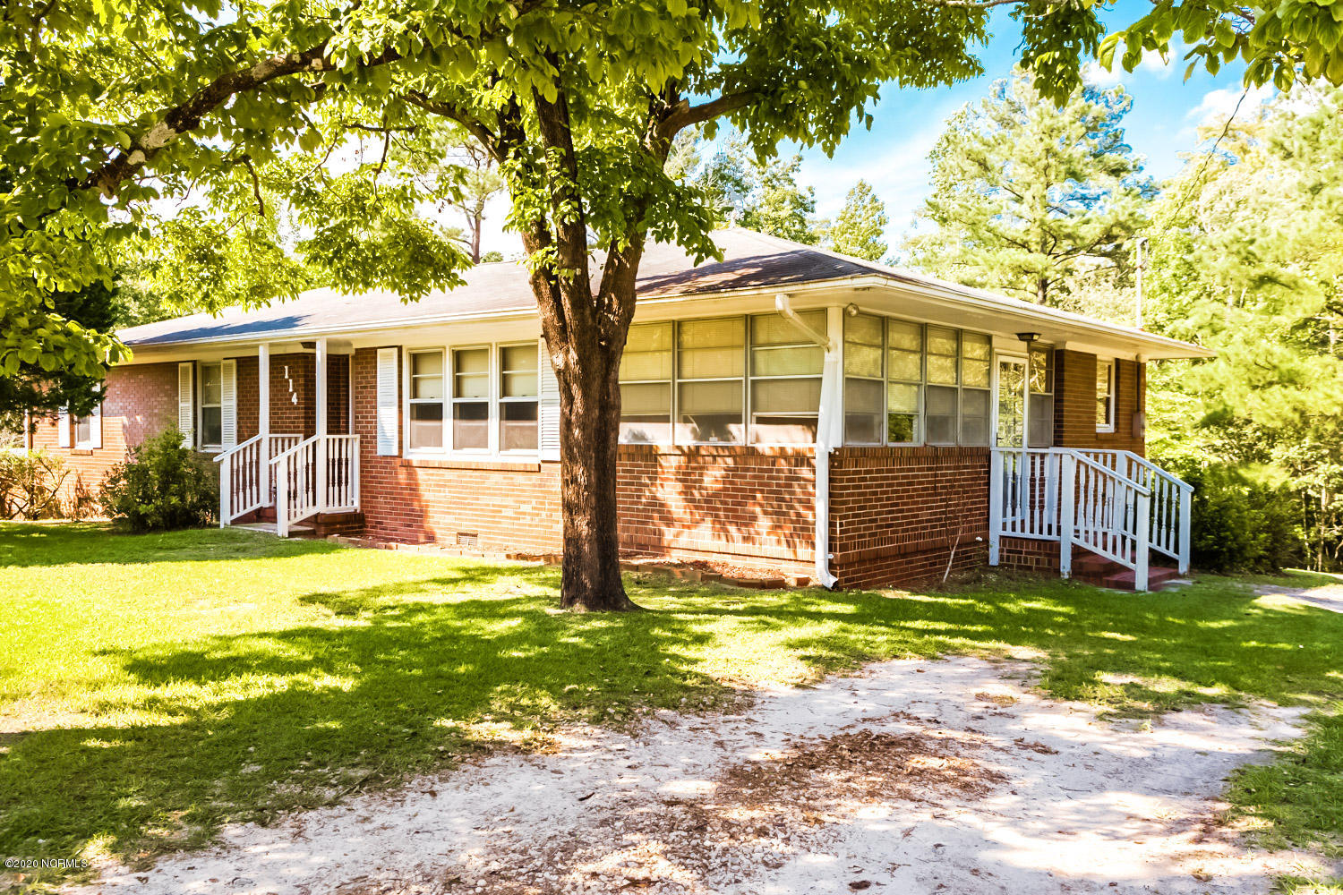 114 Loop Road Leland, NC 28451 - Photo 2 of 21 Right Side