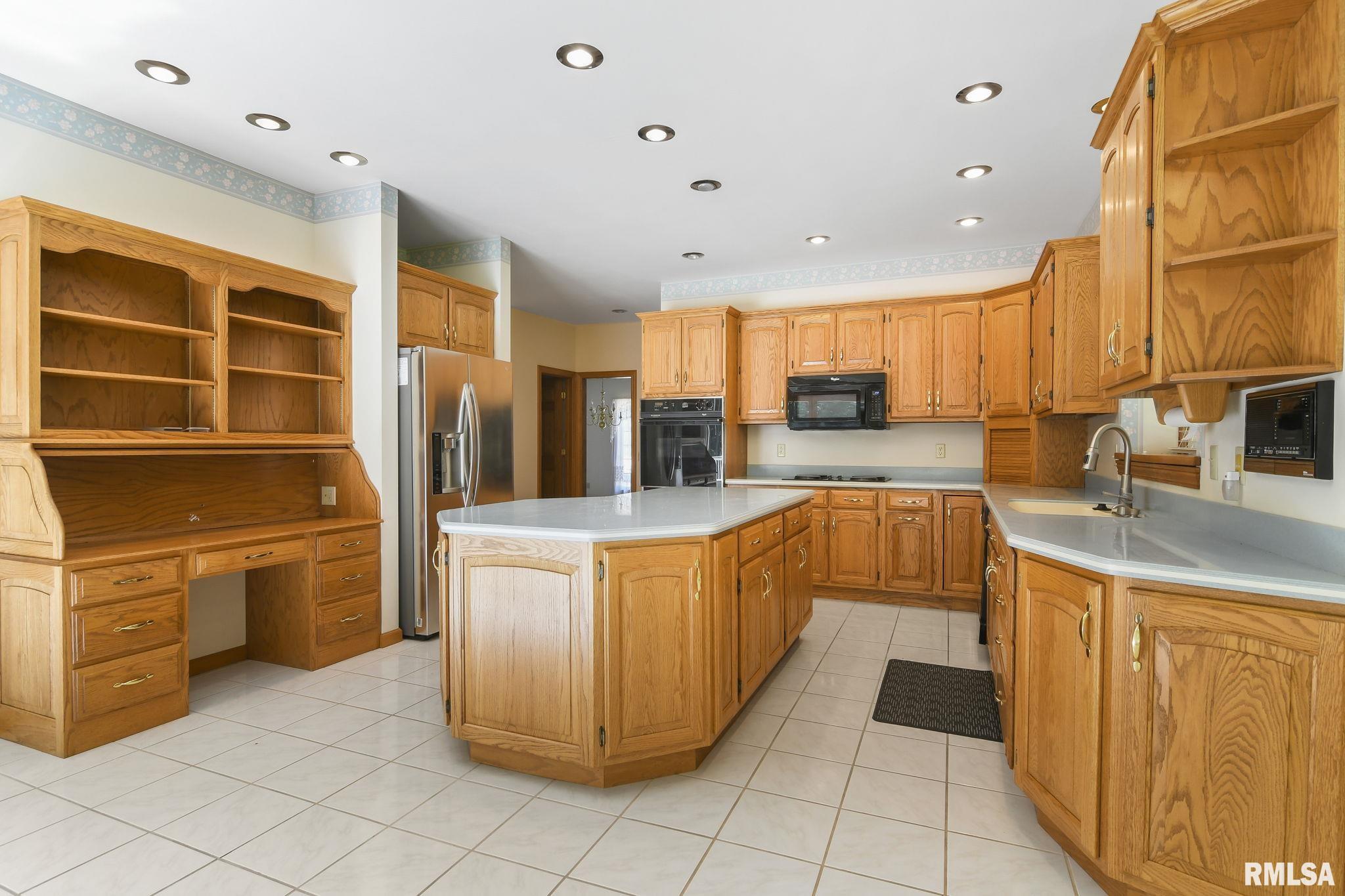 2304 Chesapeake Landing Springfield, IL 62712 - Photo 12 of 41
