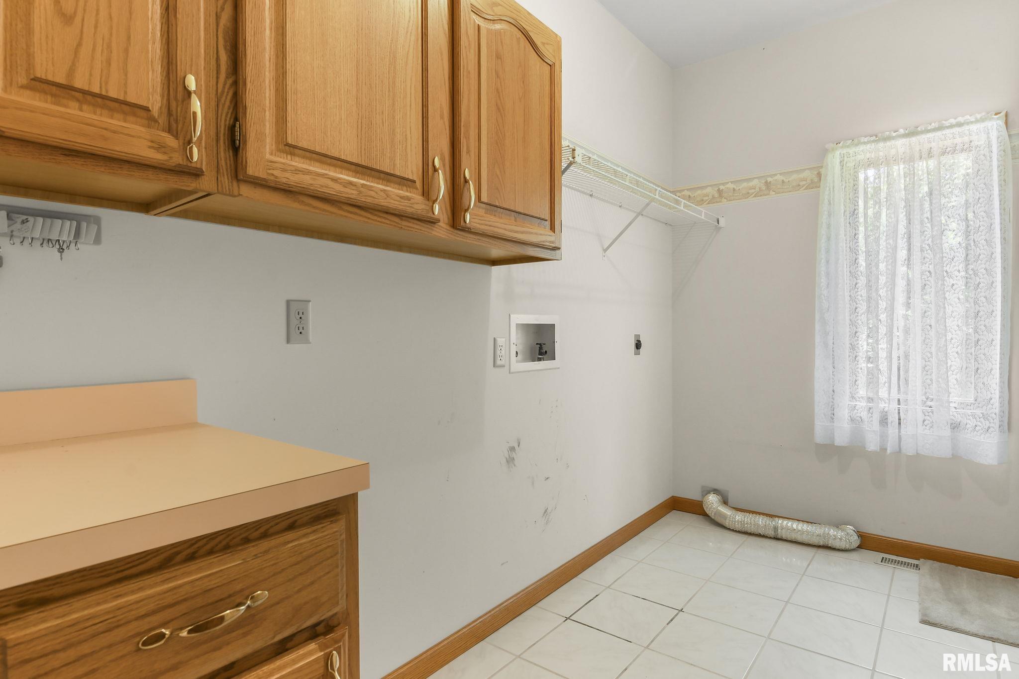 2304 Chesapeake Landing Springfield, IL 62712 - Photo 18 of 41