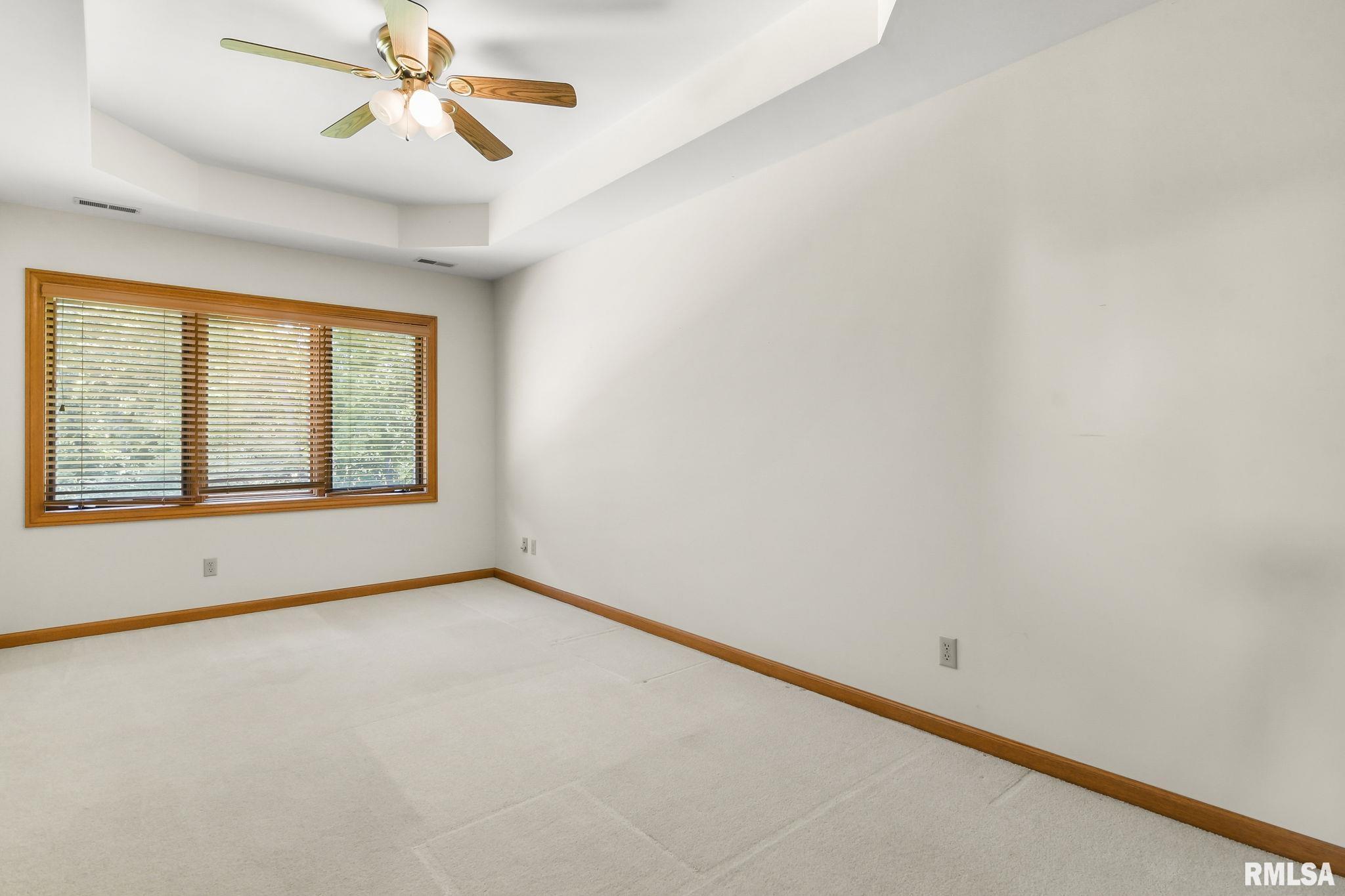 2304 Chesapeake Landing Springfield, IL 62712 - Photo 34 of 41