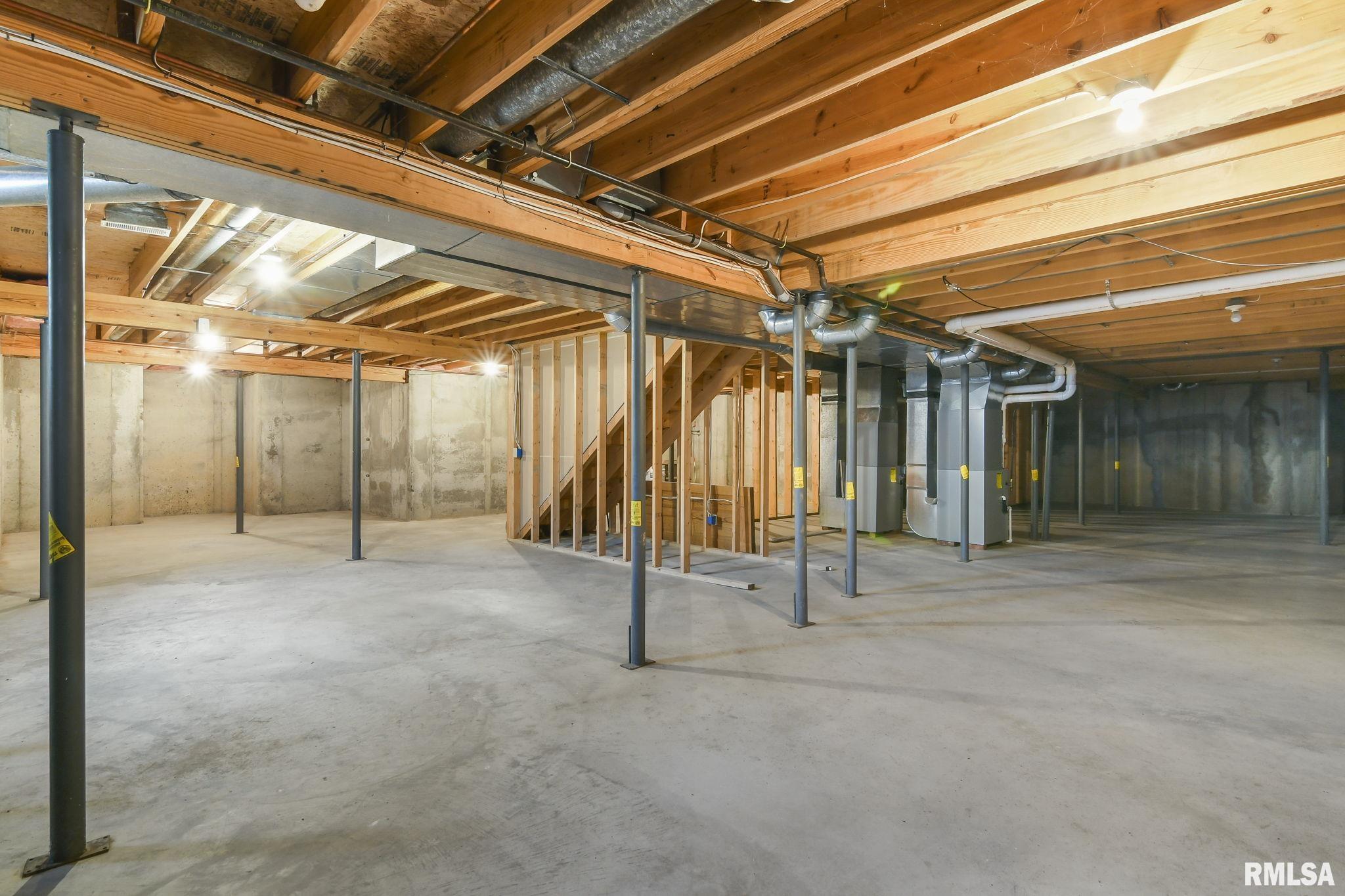 2304 Chesapeake Landing Springfield, IL 62712 - Photo 36 of 41