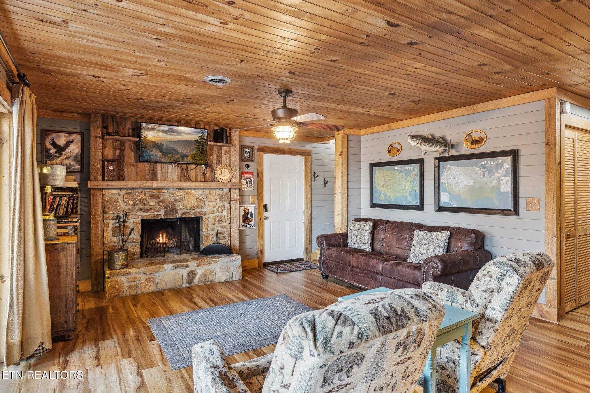 1536 Zurich Road Gatlinburg, TN 37738 - Photo 16 of 26 IMG_0176 8