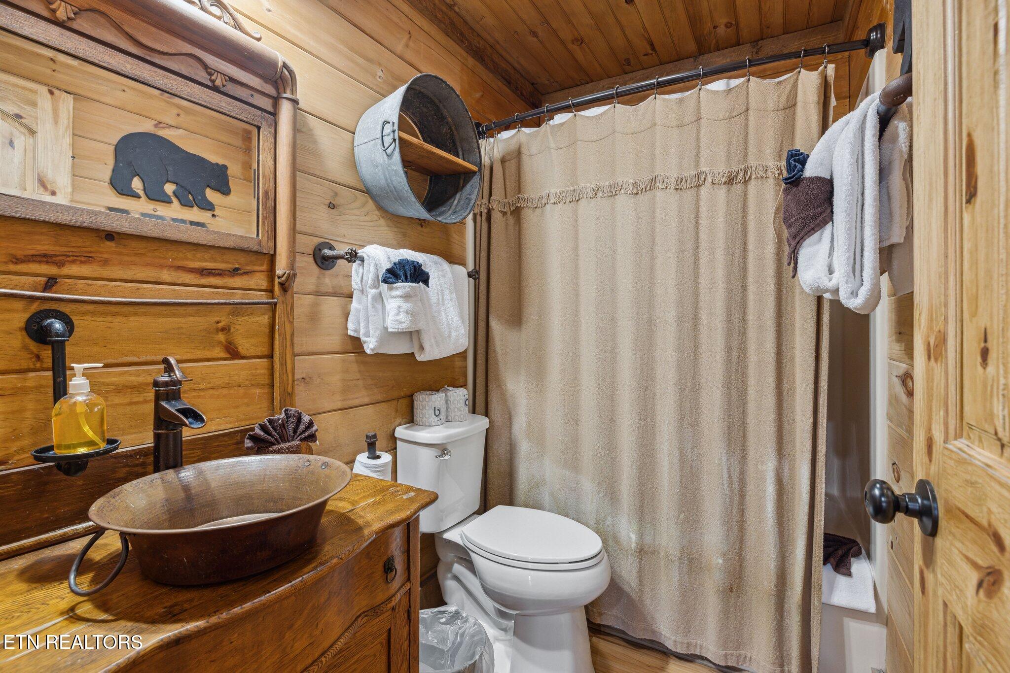 1536 Zurich Road Gatlinburg, TN 37738 - Photo 20 of 26 IMG_0211 3
