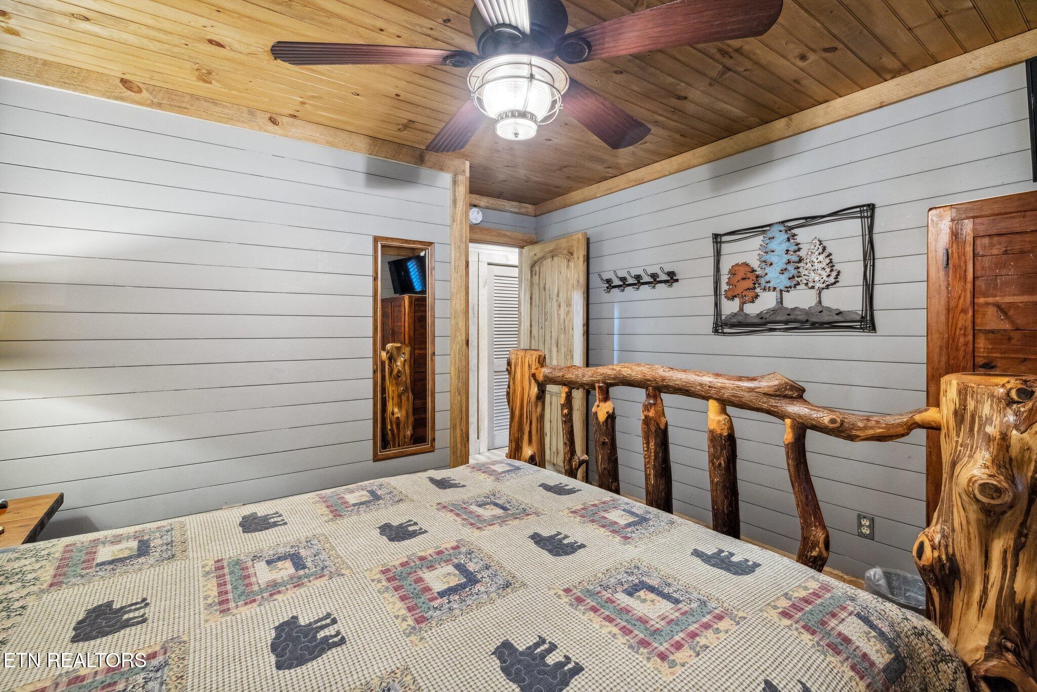 1536 Zurich Road Gatlinburg, TN 37738 - Photo 22 of 26 IMG_0221 3