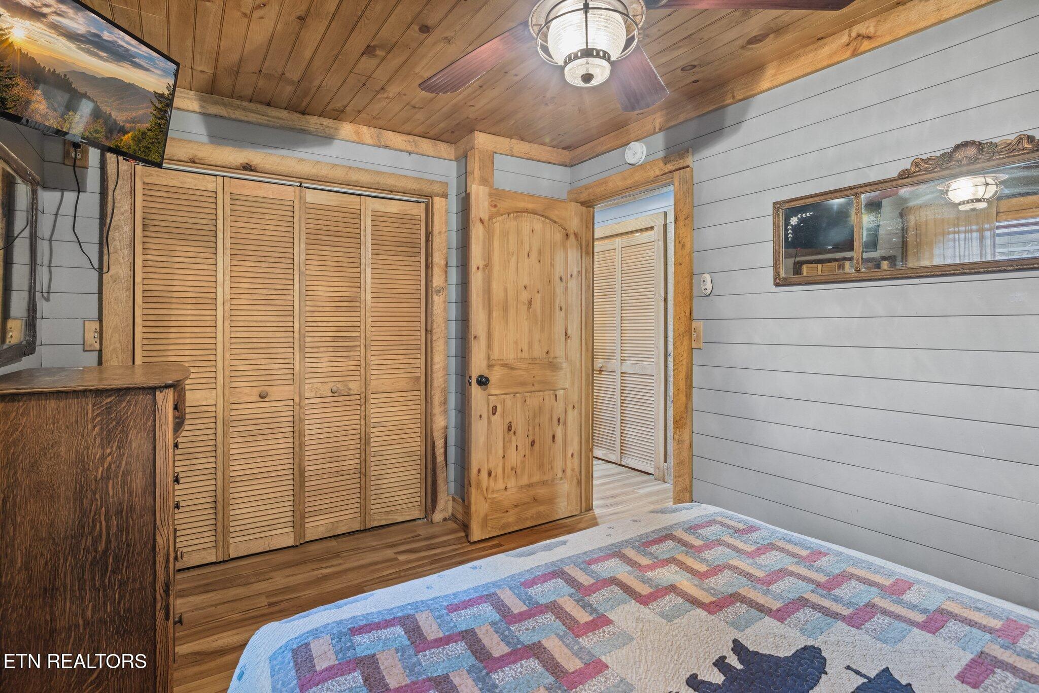 1536 Zurich Road Gatlinburg, TN 37738 - Photo 24 of 26 IMG_0201 4